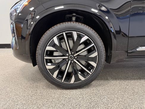 New 2026 Volvo XC90 B6 Ultra w/ Protection Package Premier image 13