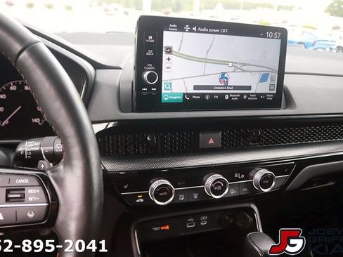 Used 2024 Honda CR-V Sport Touring image 22