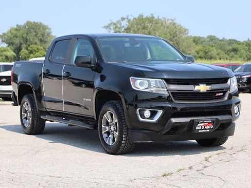 Used 2017 Chevrolet Colorado Z71 AWD/4WD image 4