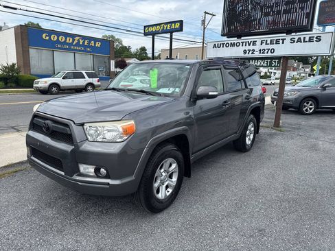Used 2012 Toyota 4Runner SR5 w/ Convenience Pkg AWD/4WD image 1