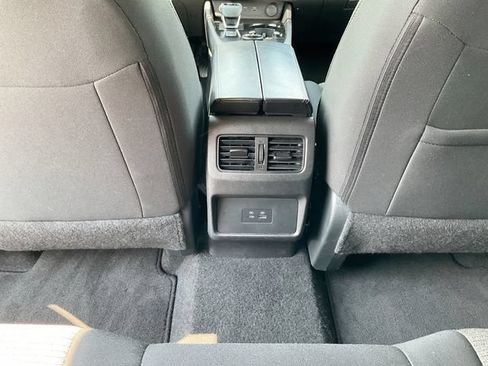 Certified 2023 Nissan Rogue SV AWD/4WD image 32