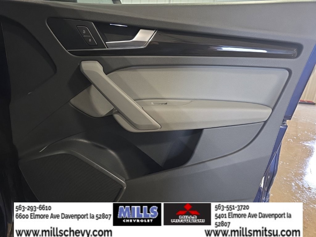 Used 2020 Audi Q5 2.0T Premium w/ Convenience Package AWD/4WD image 27