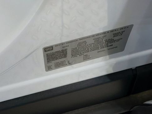 Used 2024 Chevrolet Equinox LS FWD image 28