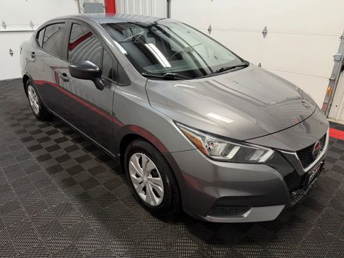Used 2022 Nissan Versa S FWD image 5