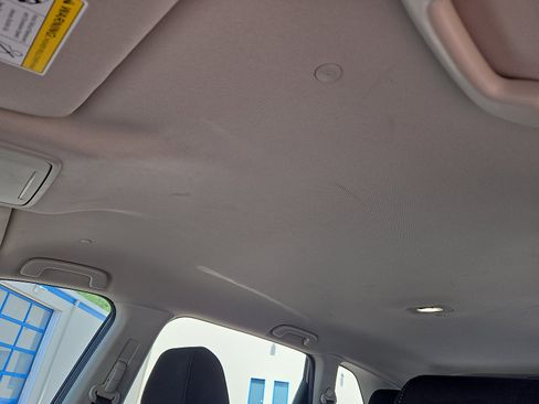 Used 2023 Honda CR-V LX image 17