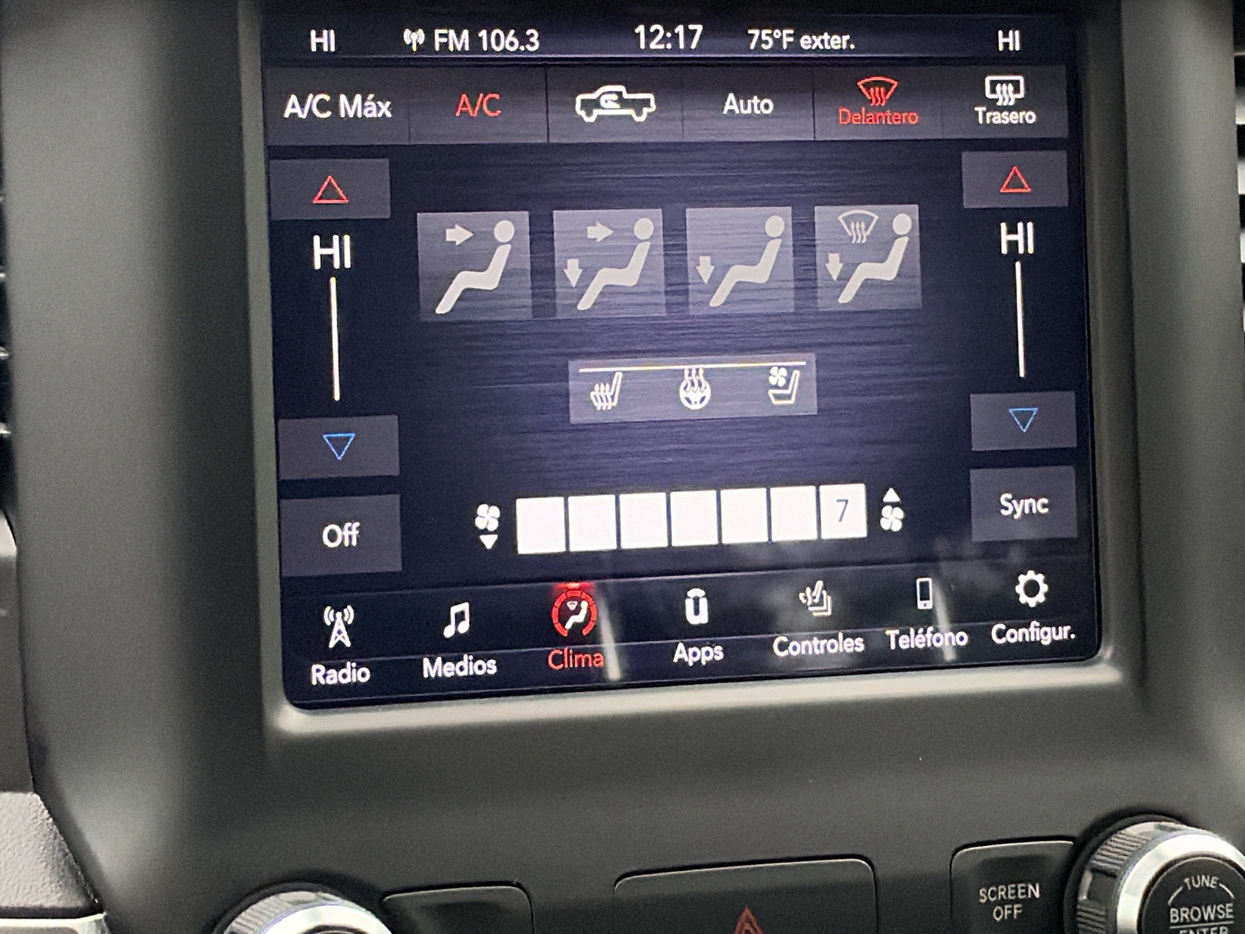 Used 2020 RAM 1500 Laramie AWD/4WD image 33