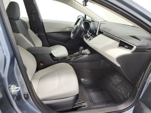 Used 2021 Toyota Corolla LE FWD image 14