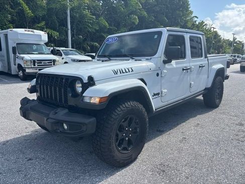 Used 2022 Jeep Gladiator Sport AWD/4WD image 5