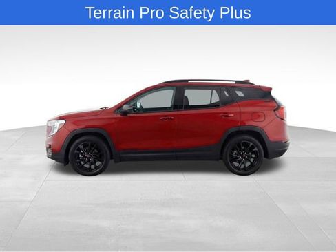 Used 2023 GMC Terrain SLT w/ Infotainment Package II image 6