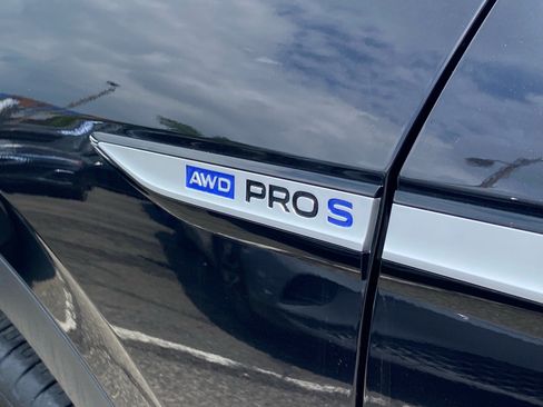 Certified 2023 Volkswagen ID.4 Pro S AWD/4WD image 5