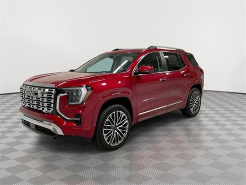 New 2026 GMC Terrain Denali w/ LPO, Floor Liner Package image 5