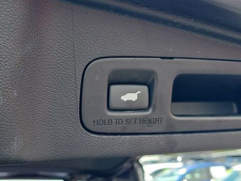 Used 2018 Honda CR-V Touring image 13