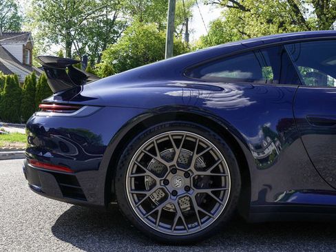 Used 2021 Porsche 911 Carrera RWD image 10