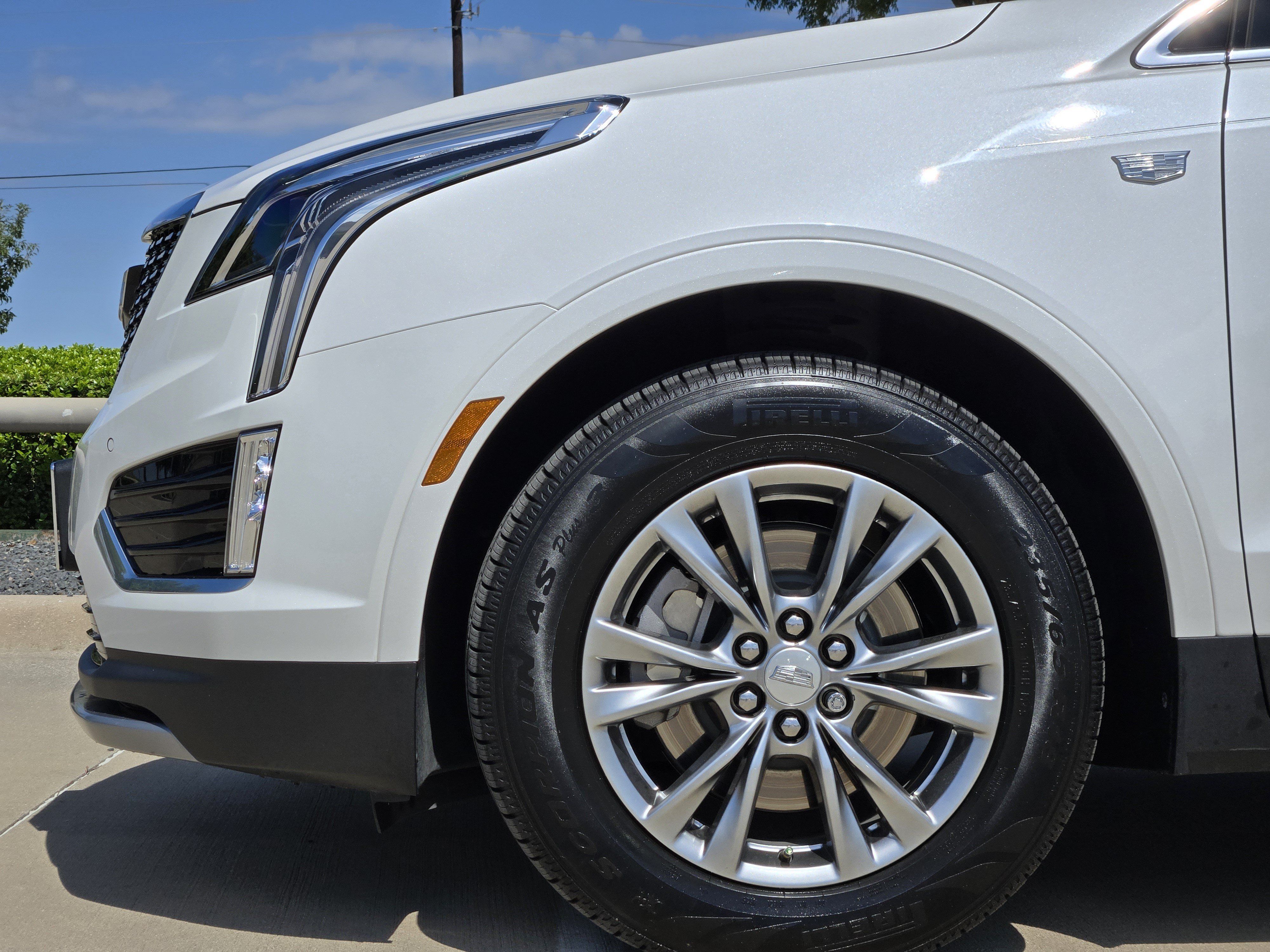 Used 2020 Cadillac XT5 Premium Luxury FWD image 13