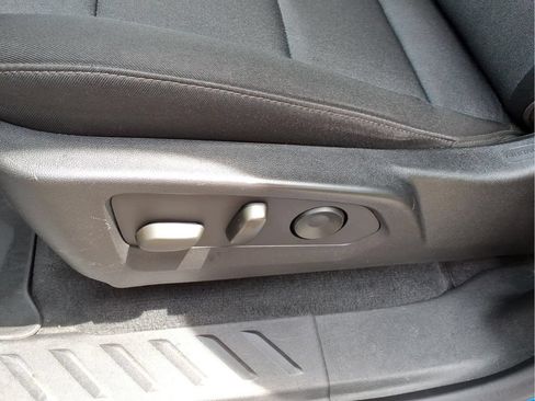 Certified 2023 Chevrolet Colorado Trail Boss w/ LPO, Dark Essentials Package AWD/4WD image 18