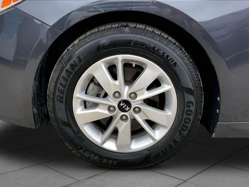 Used 2018 Kia Optima LX FWD image 10