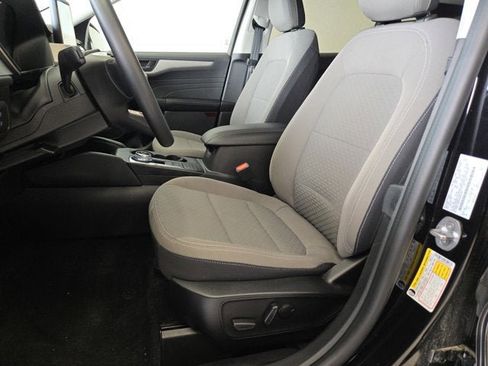 Used 2022 Ford Escape SE w/ SE Sport Appearance Package image 20