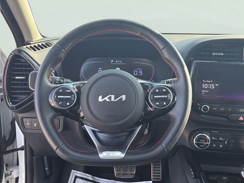 Used 2025 Kia Soul GT-Line w/ GT-Line Technology Package FWD image 16