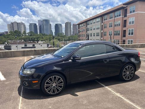 Used 2013 Volkswagen Eos image 4