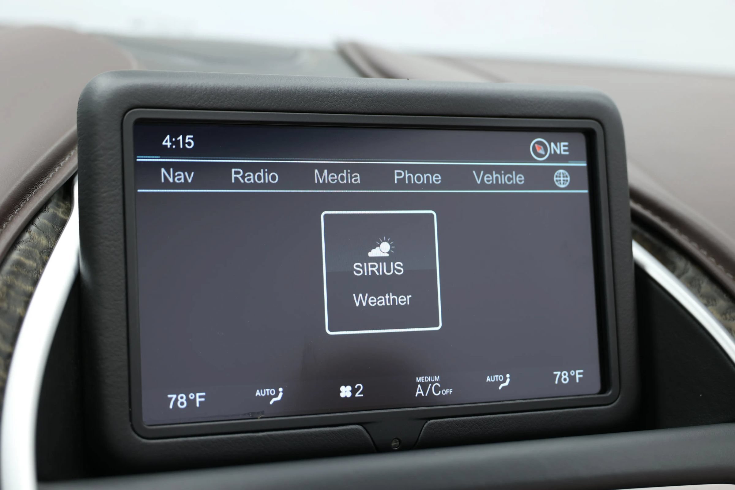 Used 2019 Aston Martin DB11 Volante RWD image 37