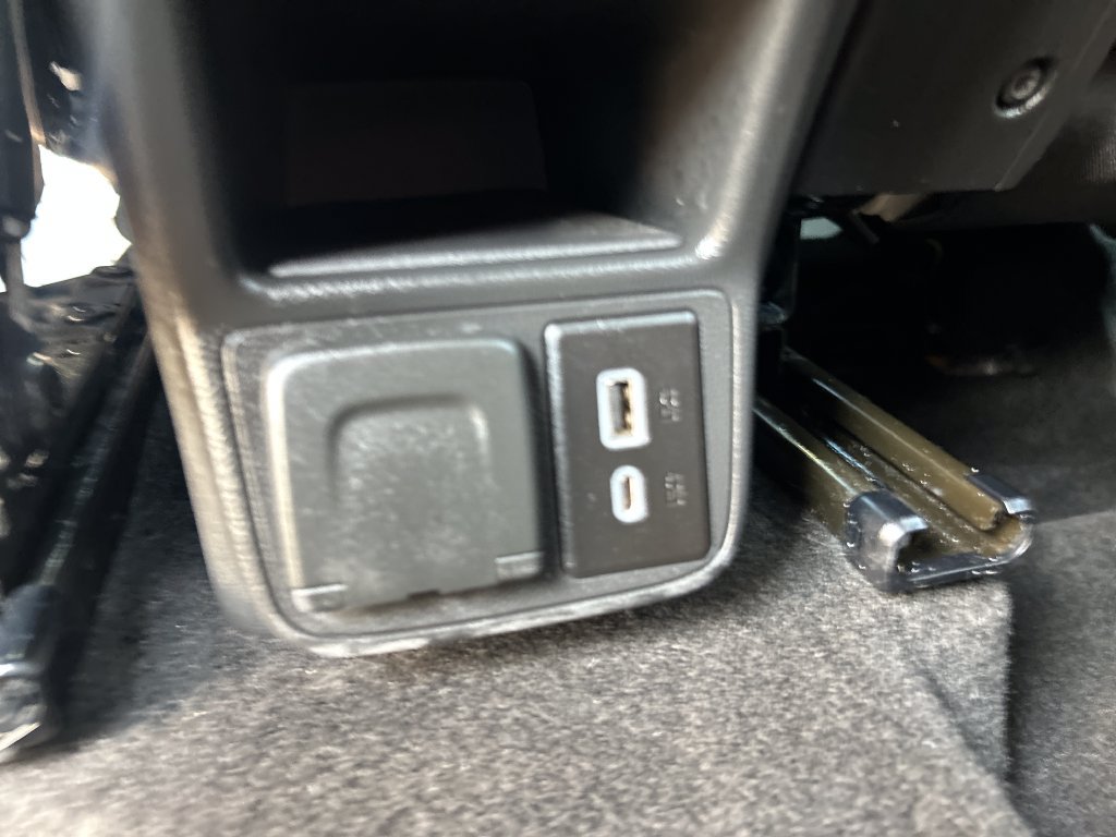 Used 2023 Chevrolet TrailBlazer RS w/ Convenience Package AWD/4WD image 16