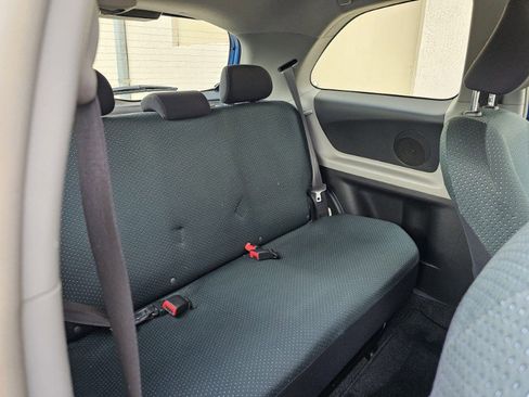 Used 2007 Toyota Yaris 2-Door Hatchback image 25