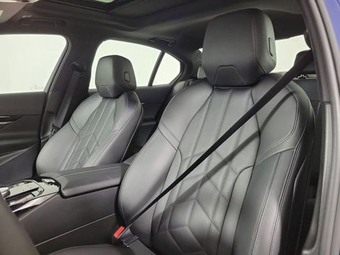 Used 2025 BMW 530i RWD image 20