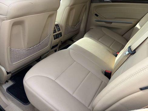 Used 2011 Mercedes-Benz ML 350 2WD image 10