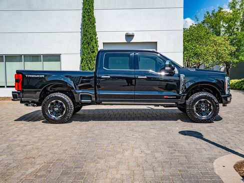 Used 2025 Ford F250 Platinum w/ Platinum Plus Package AWD/4WD image 4