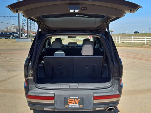 Used 2025 Hyundai Santa Fe Limited FWD image 13