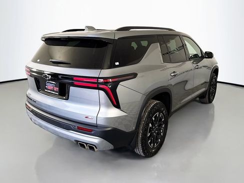 New 2026 Chevrolet Traverse Z71 w/ Enhanced Driving Package image 8