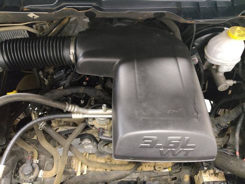 Used 2019 RAM 1500 Tradesman w/ Chrome Plus Package image 30