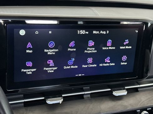 Used 2024 Kia Carnival EX FWD image 21