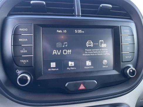Used 2020 Kia Soul LX image 11