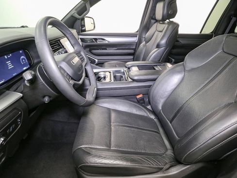 Used 2024 Jeep Wagoneer Series II AWD/4WD image 51