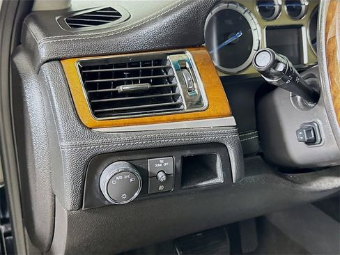 Used 2012 Cadillac Escalade ESV Platinum image 8