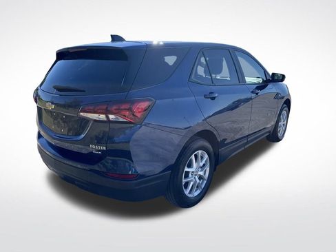 Used 2022 Chevrolet Equinox LS w/ LS Convenience Package image 6