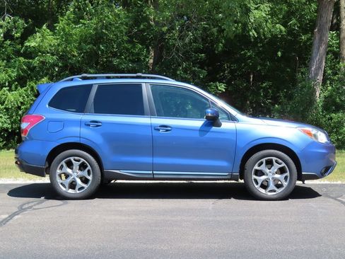 Used 2016 Subaru Forester 2.5i Touring w/ Popular Package #2 AWD/4WD image 2