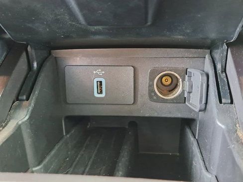 Used 2019 Ford Explorer Limited w/ Class III Trailer Tow Package image 15