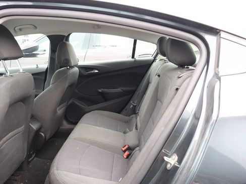 Used 2017 Chevrolet Cruze LT FWD image 28