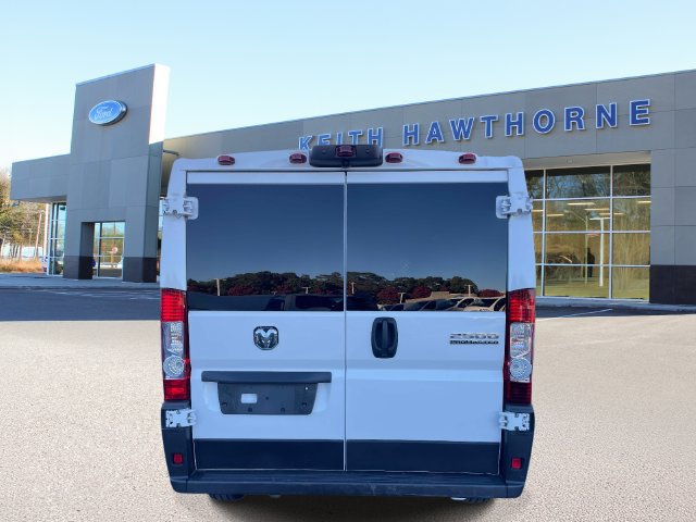 Used 2025 RAM ProMaster 2500 w/ U-Haul Equipment Group FWD image 5