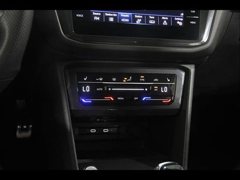 Certified 2024 Volkswagen Tiguan SE R-Line AWD/4WD image 14