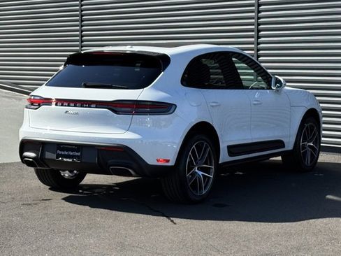 New 2026 Porsche Macan image 7