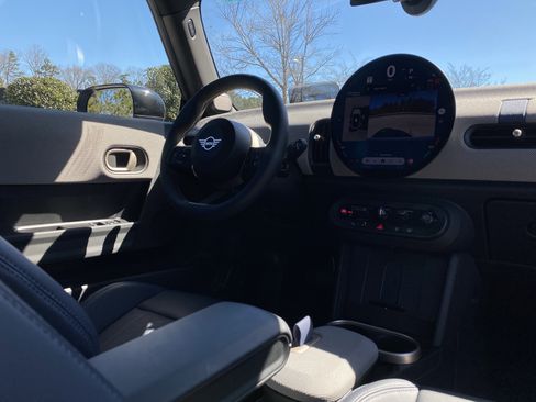 Used 2025 MINI Cooper S FWD image 6