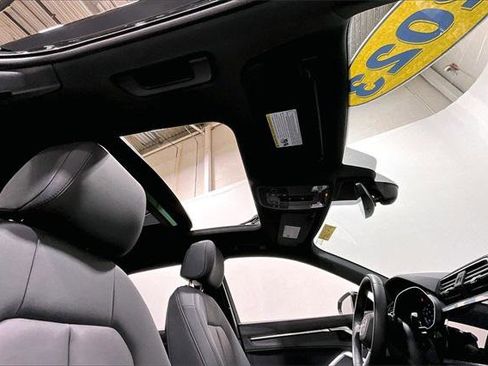 Certified 2023 Audi Q3 2.0T Premium image 16