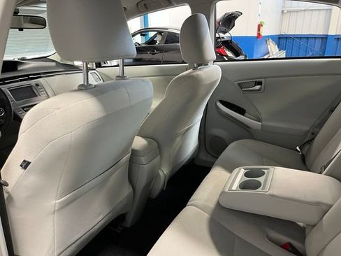 Used 2015 Toyota Prius Three FWD image 17