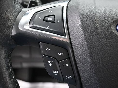 Used 2022 Ford Edge SEL w/ Convenience Package AWD/4WD image 17