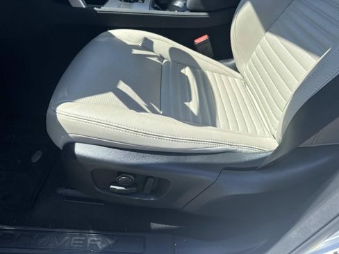 Used 2025 Land Rover Discovery Sport S AWD/4WD image 17
