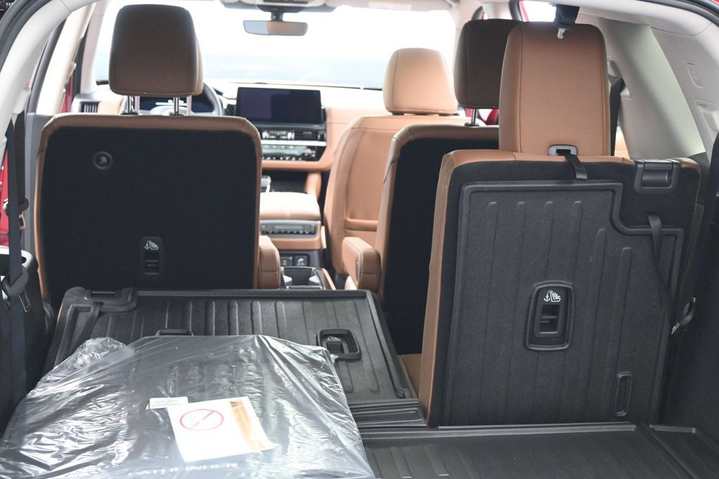 New 2026 Nissan Pathfinder Platinum AWD/4WD image 21