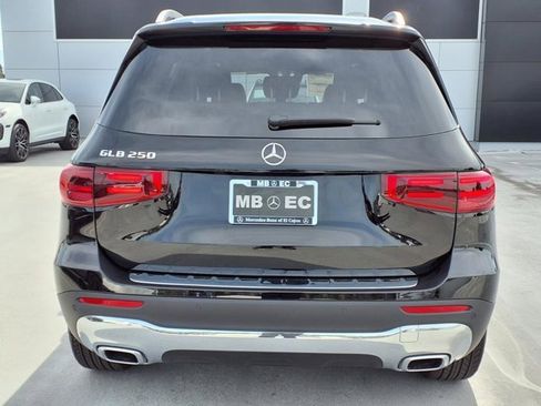 New 2026 Mercedes-Benz GLB 250 image 21